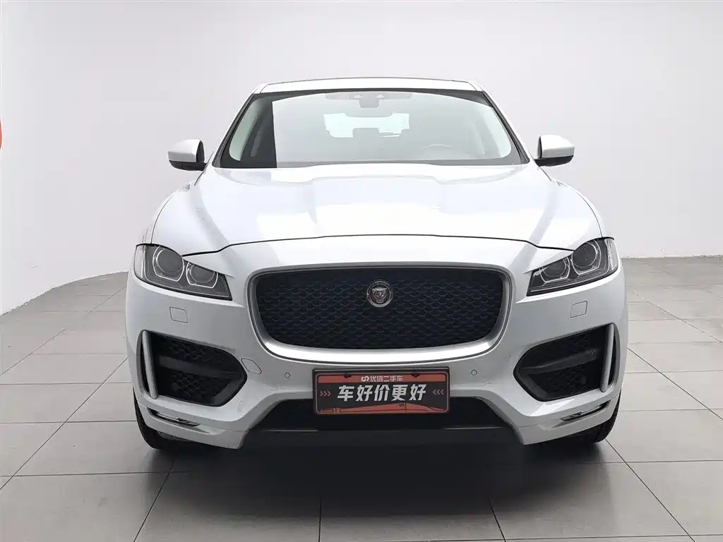 Jaguar F-PACE 2.0 T 2 WD R-Sport Sport