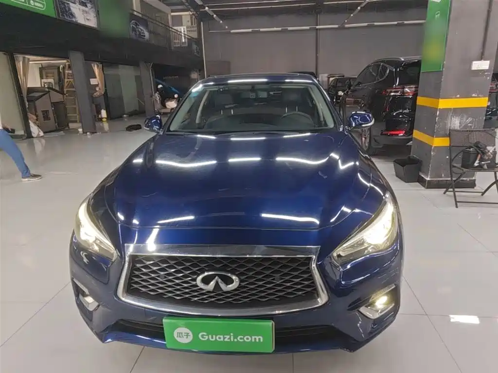 Infiniti Q50 L 2.0 T Progressive Enjoyment CN-VI