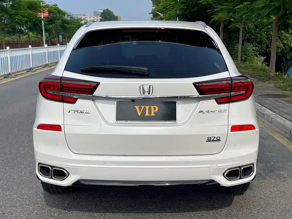 Avancier 370 TURBO 2 WD Luxury