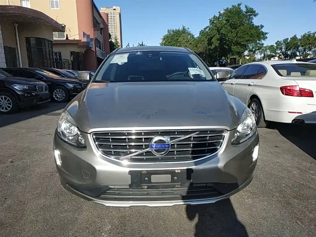 Volvo XC60 T5 Smart Travel