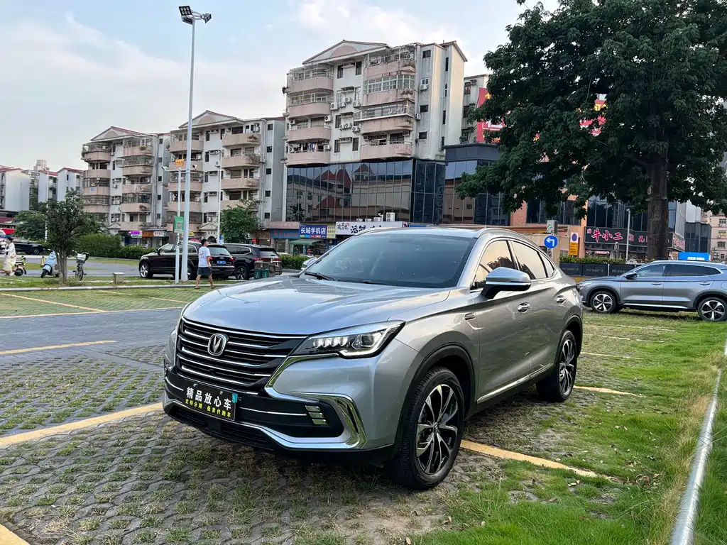 Changan CS85 Coupe 1.5 T DCT Motion CN-VI
