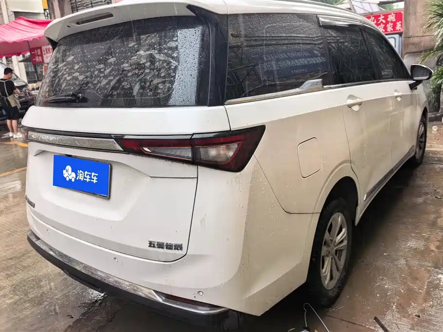 Wuling Jiachen 1.5 T CVT Smart Enjoyment Luxury