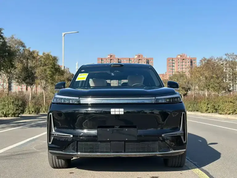Geely Galaxy M9 230 km 2 WD Explorer
