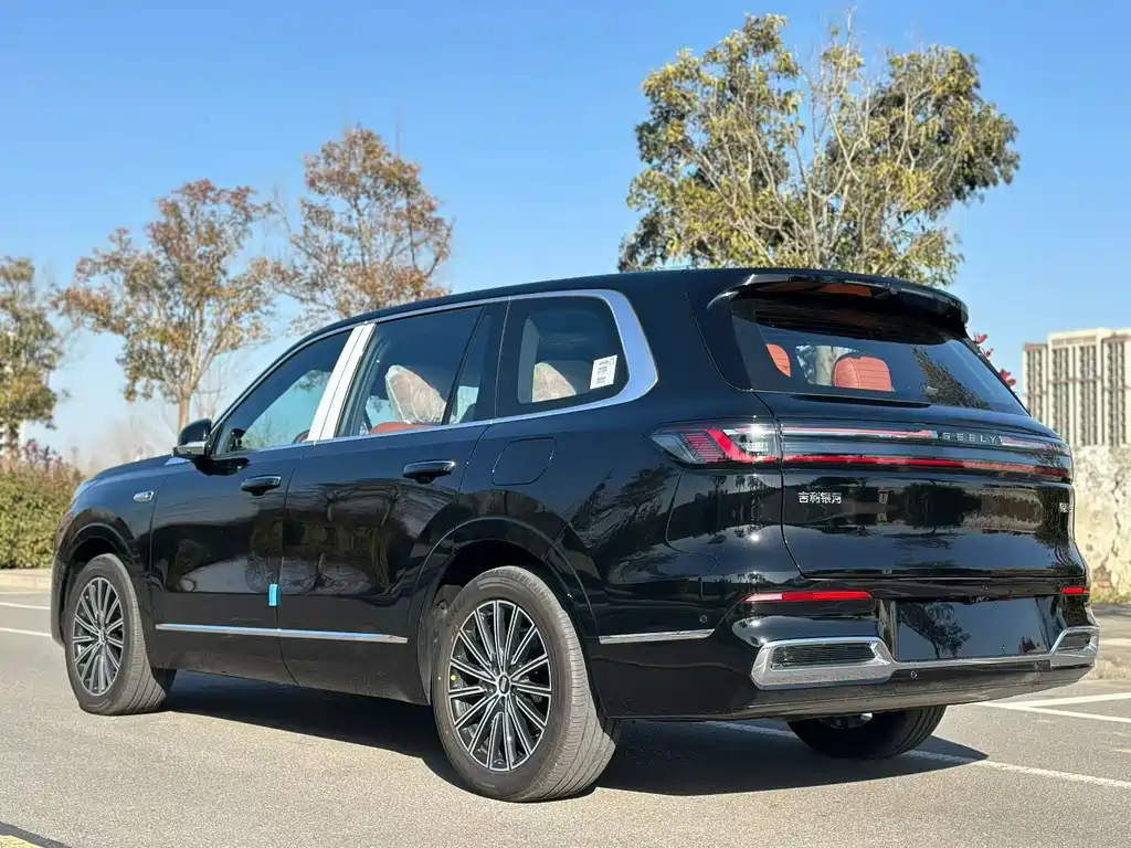 Galaxy M9 230 km 2 WD Explorer