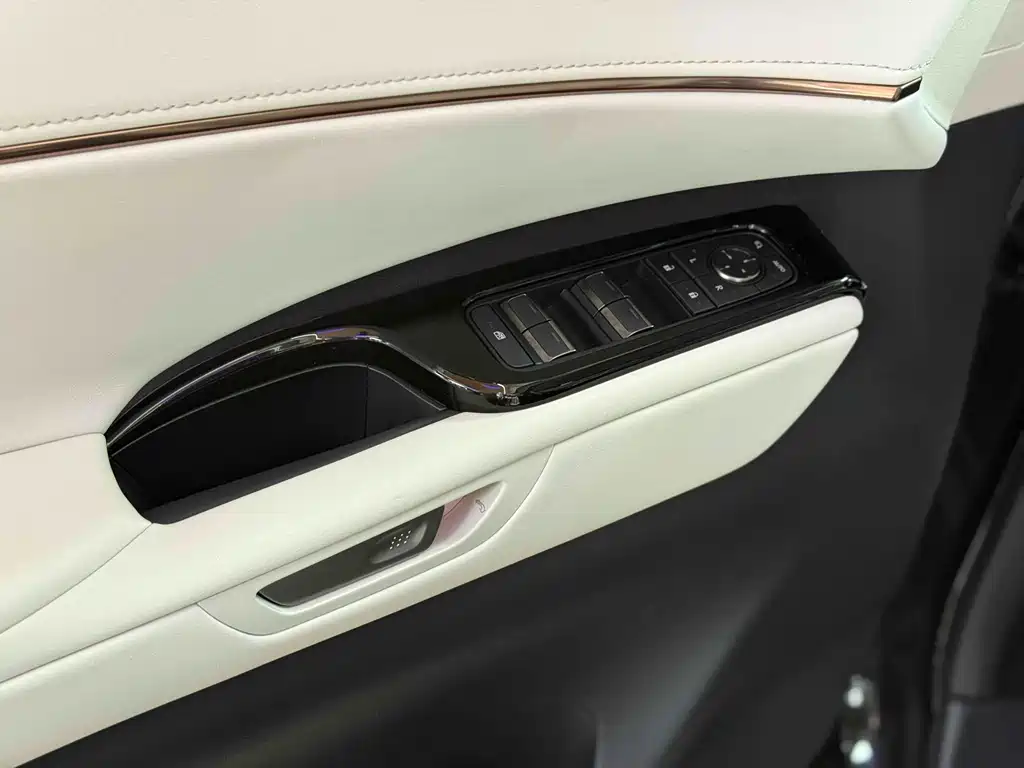 Lexus LM 350 h 7-seat Elegant