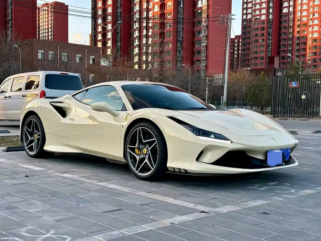 Ferrari F8 Tributo 3.9 T V8