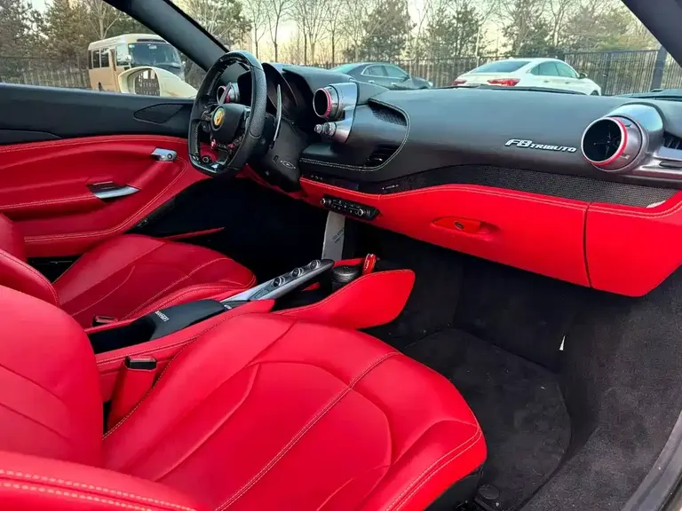 Ferrari F8 Tributo 3.9 T V8