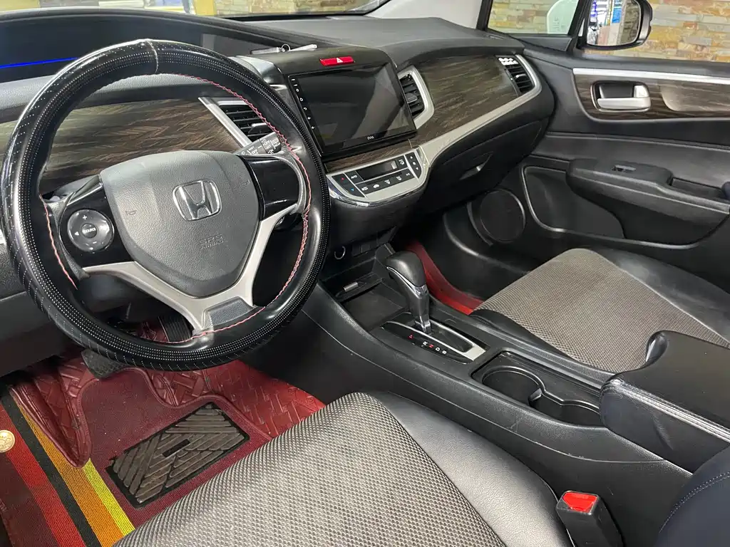 Jade 1.8 L Auto Comfort 5-seat