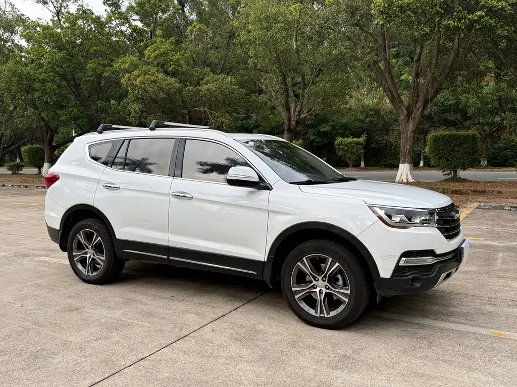 Lifan X80 力帆X80 2017款 2.0 T 自动舒适型