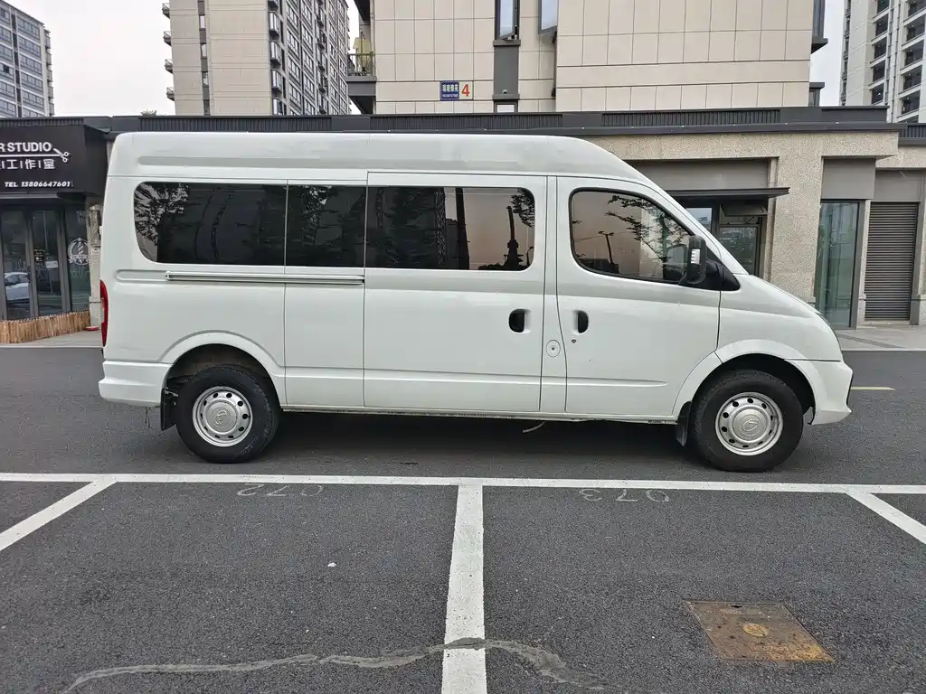 Xintu V80 Aoyuntong 6 AMT LWB Mid Roof 147 Ps 6 7 8 9-seat