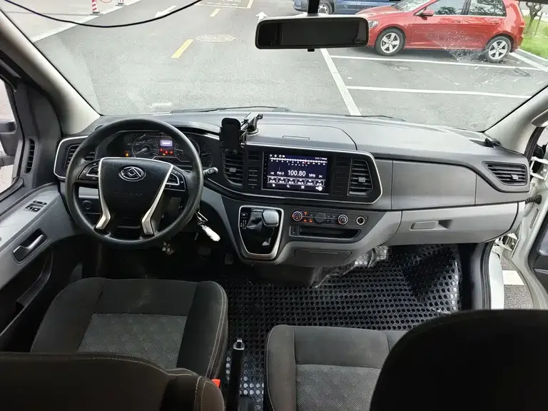 Maxus Xintu V80 Aoyuntong 6 AMT LWB Mid Roof 147 Ps 6 7 8 9-seat