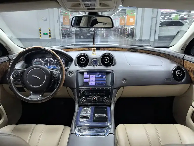 Jaguar XJ 捷豹XJ 2012款 XJL 3.0 伦敦限量版