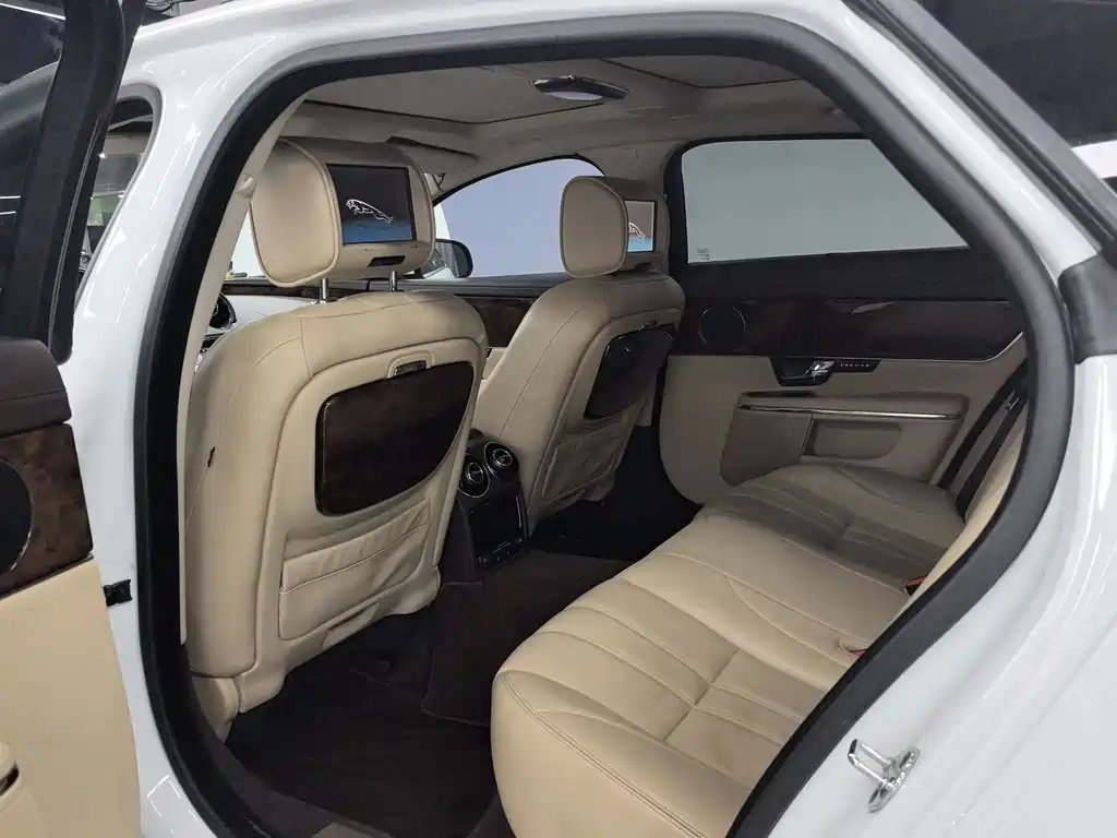 Jaguar XJ 捷豹XJ 2012款 XJL 3.0 伦敦限量版