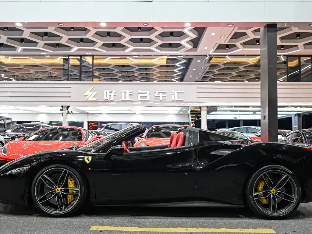Ferrari 488 488 Spider