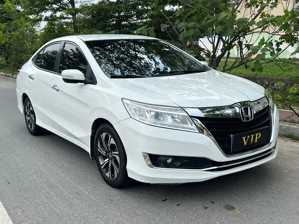 Crider 1.8 L CVT Comfort Special