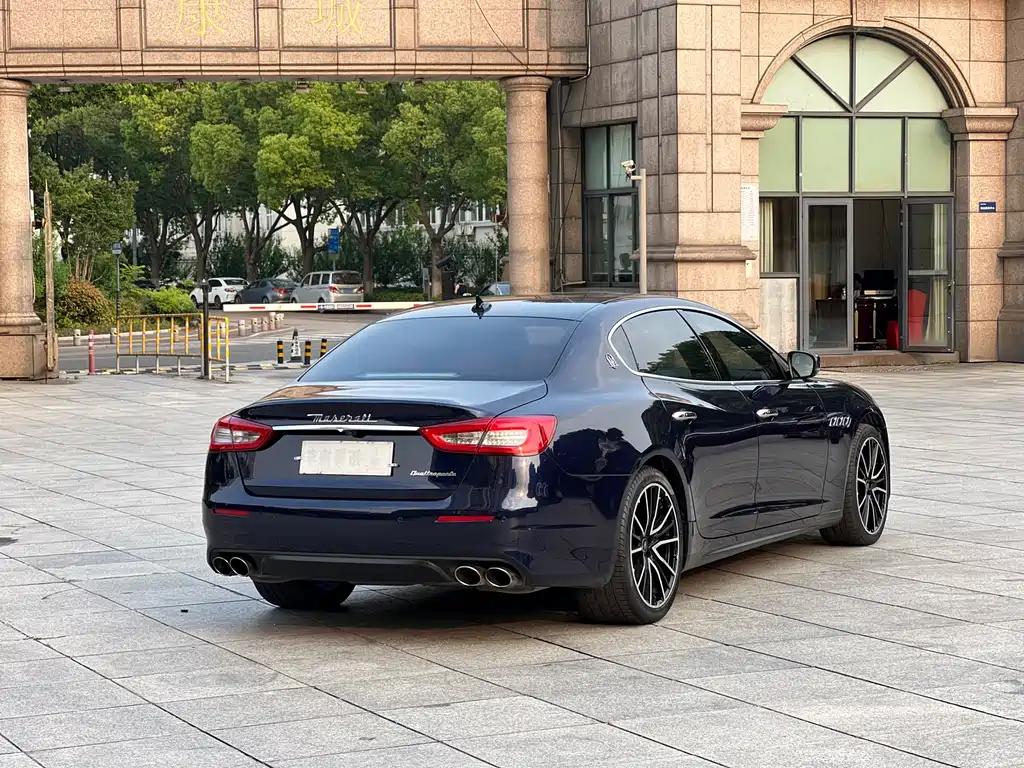 Quattroporte 3.0 T Standard