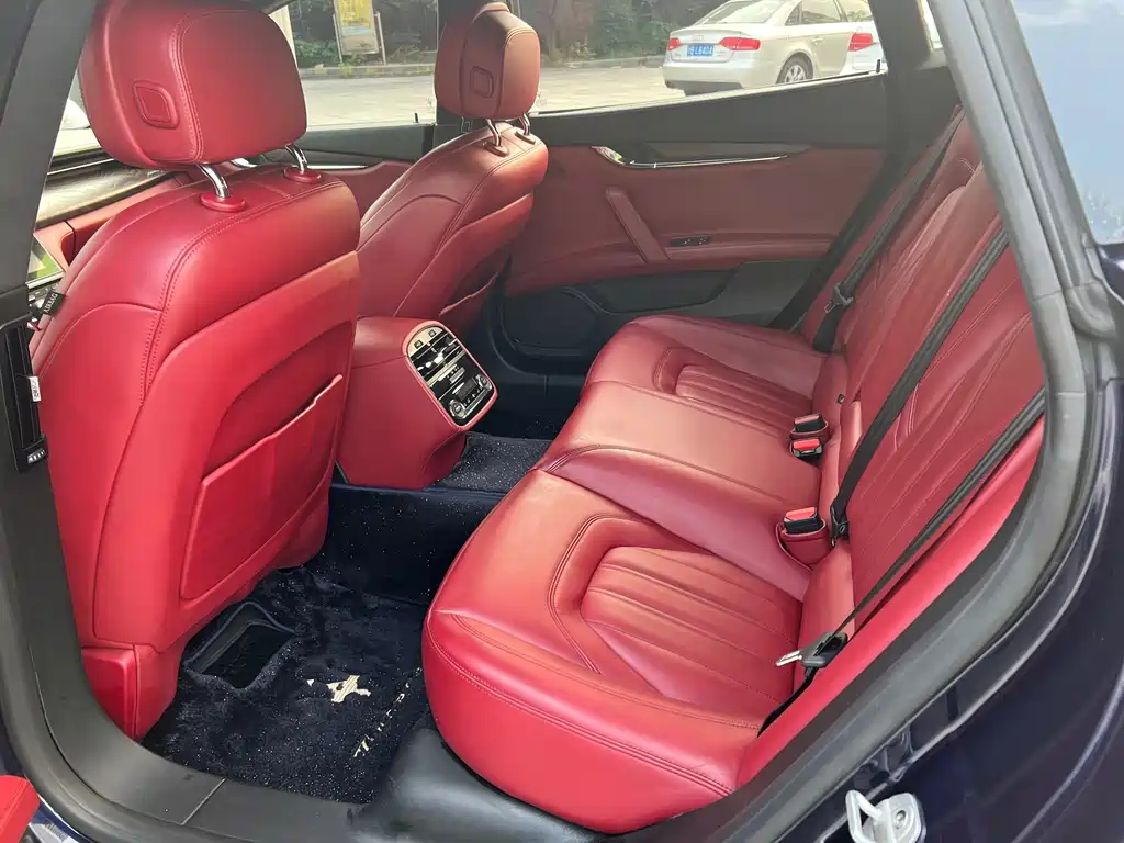 Quattroporte 3.0 T Standard