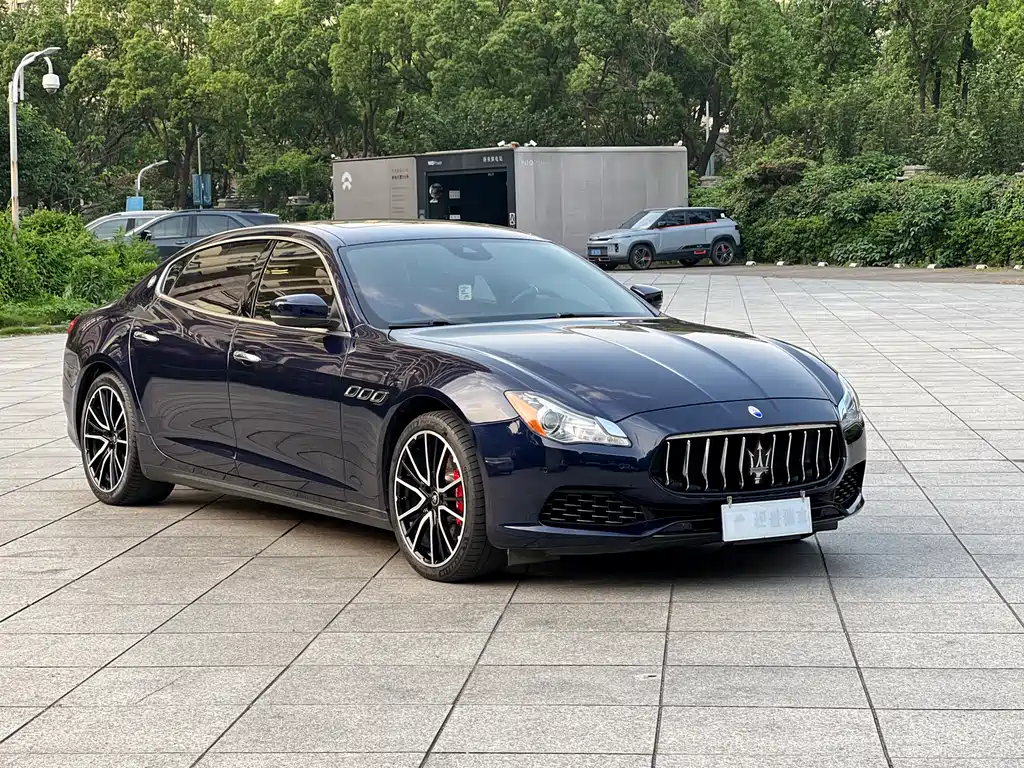 Quattroporte 3.0 T Standard