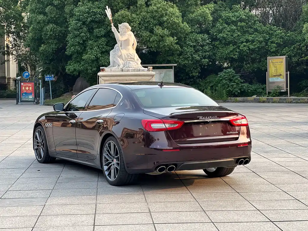 Quattroporte 3.0 T Standard