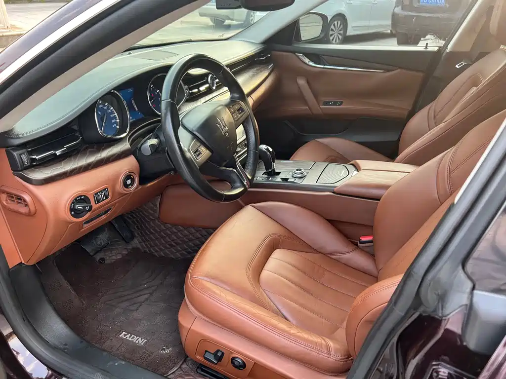 Quattroporte 3.0 T Standard