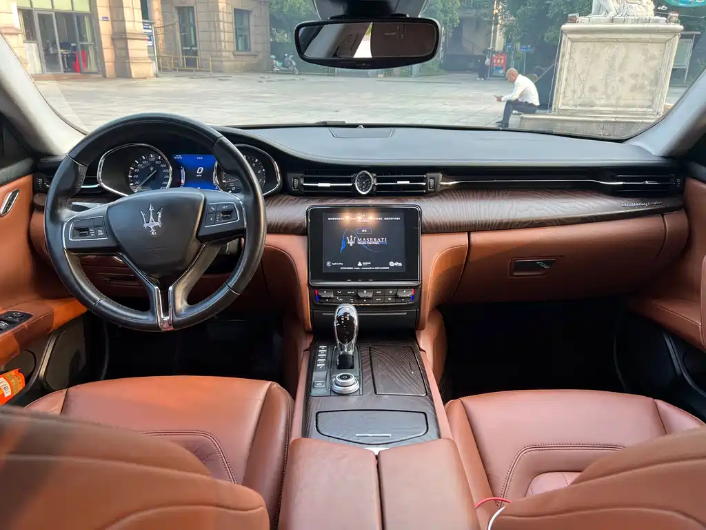 Quattroporte 3.0 T Standard