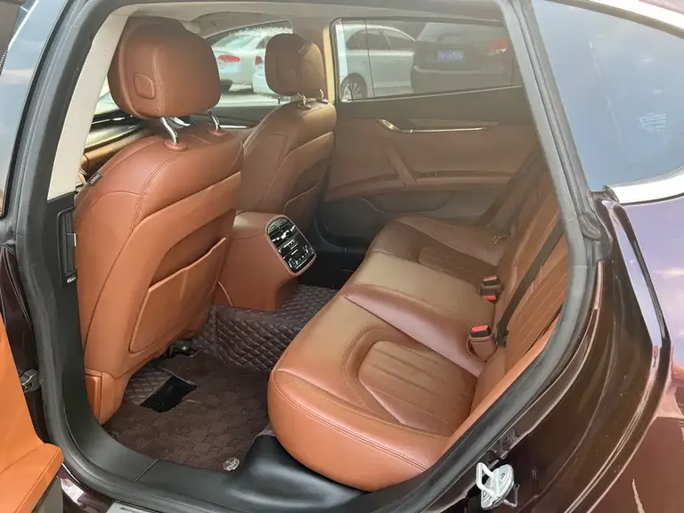 Maserati Quattroporte 3.0 T Standard