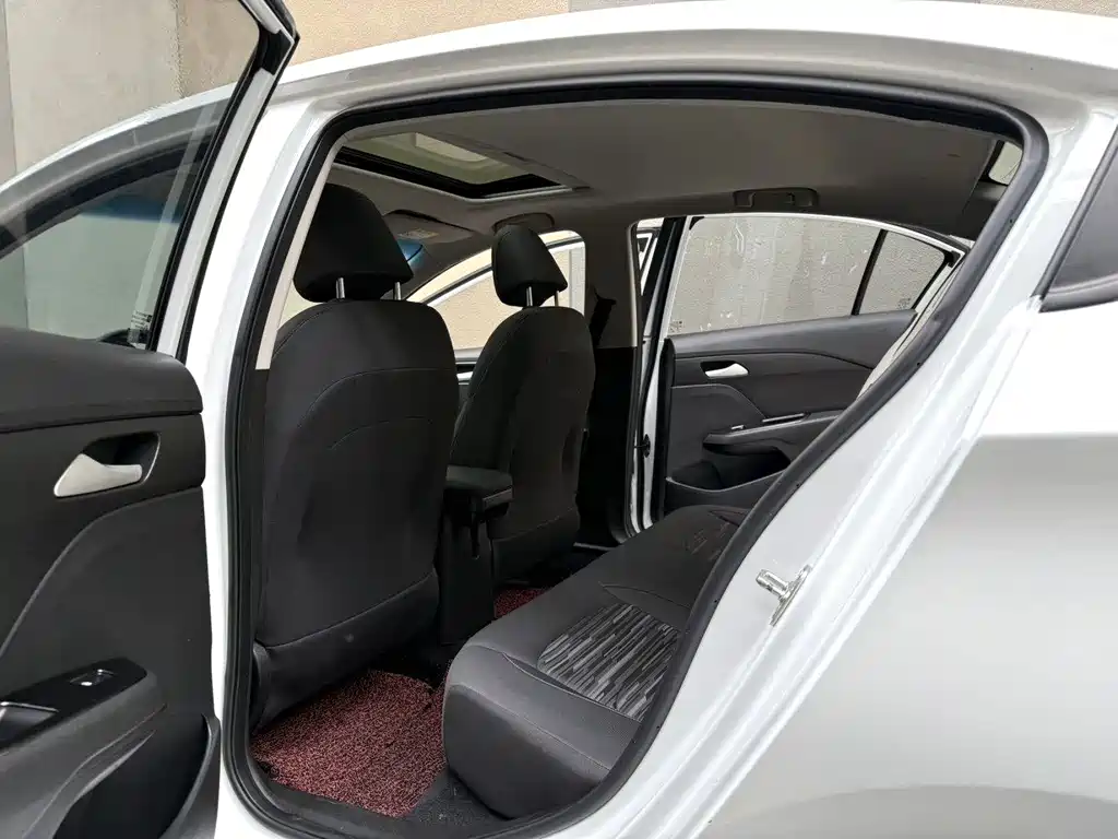 Cavalier 320 Auto Delight Sunroof
