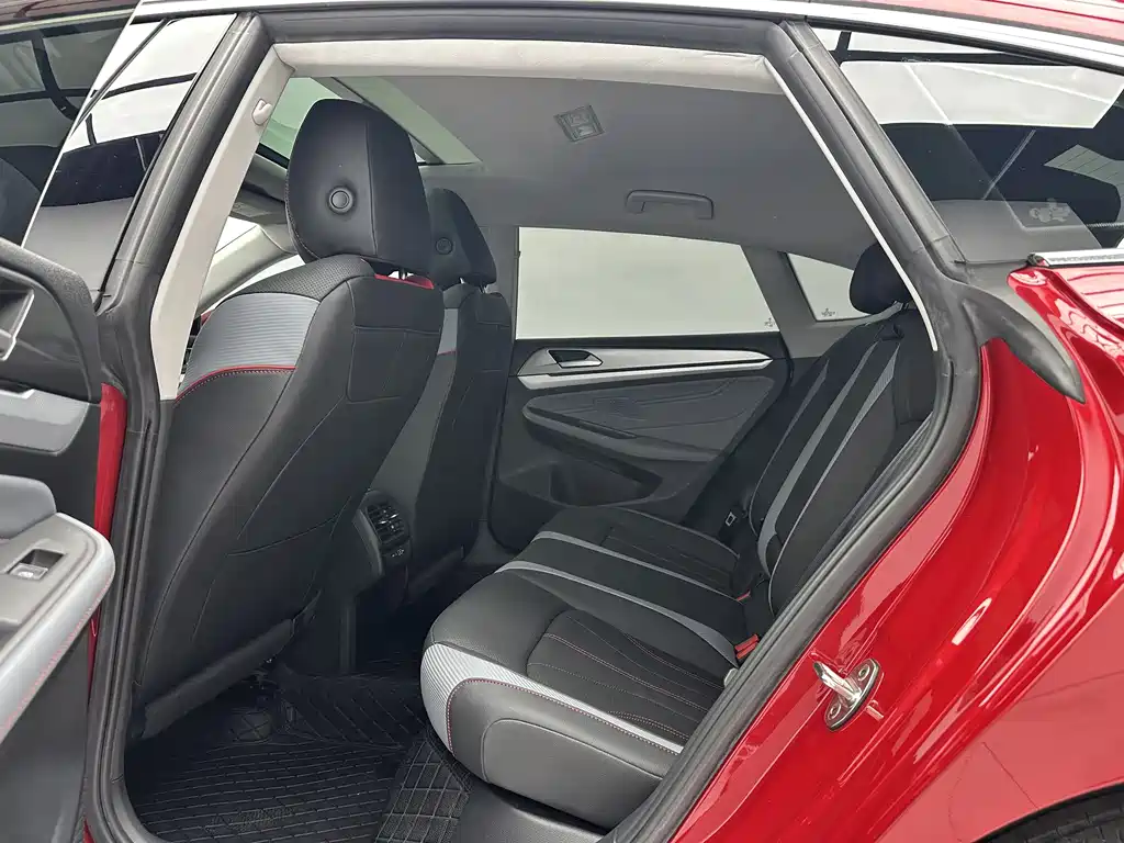 Lamando Lamando L 280 TSI DSG Spicy Cool
