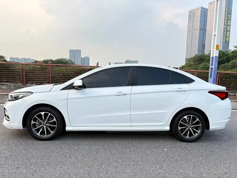 Chery Arrizo GX Champion 1.5 L CVT Premium