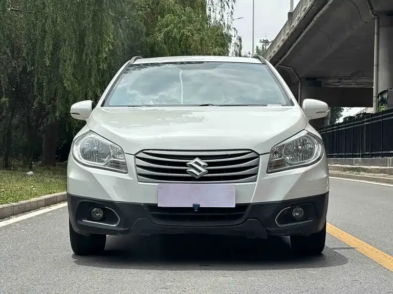 Suzuki S-Cross 1.6 L CVT 2 WD Progressive