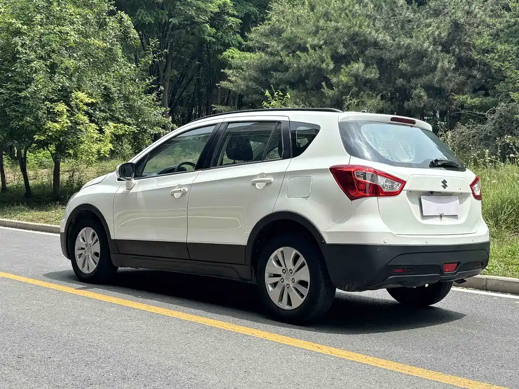 S-Cross 1.6 L CVT 2 WD Progressive