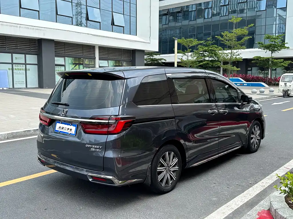 Odyssey 2.0 L e:HEV Sharp· Leading Enjoyment