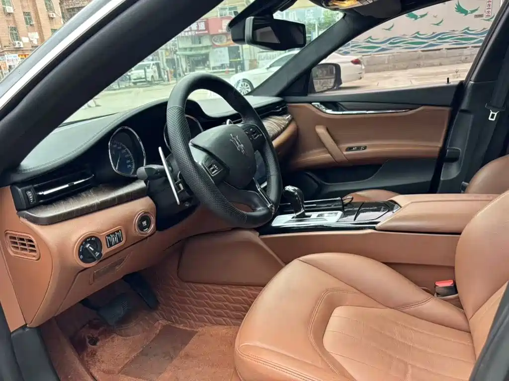 Quattroporte 3.0 T Standard