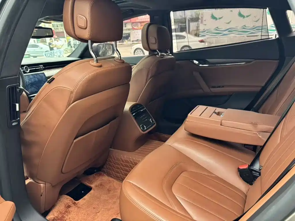 Quattroporte 3.0 T Standard