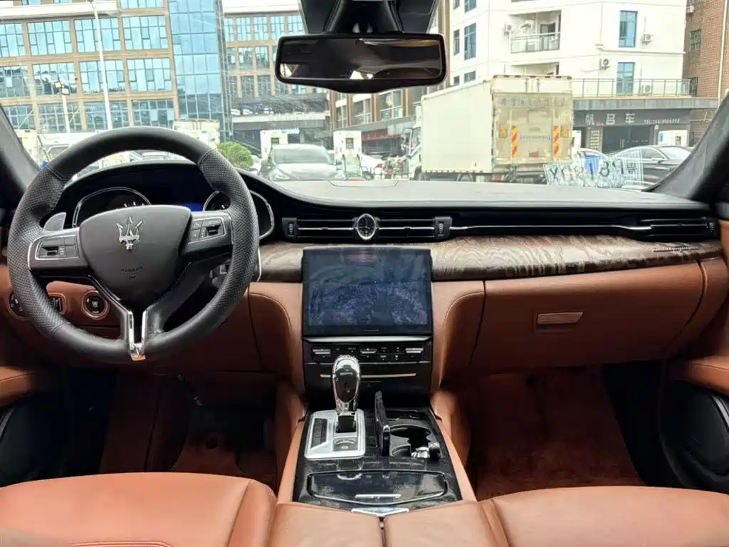 Quattroporte 3.0 T Standard
