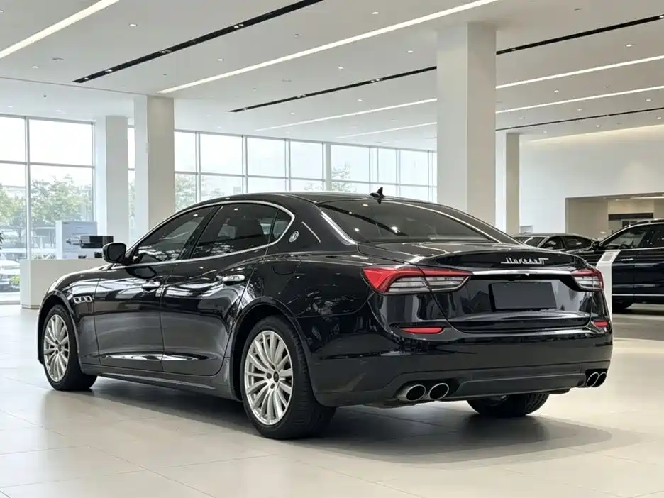 Quattroporte 3.0 T Standard