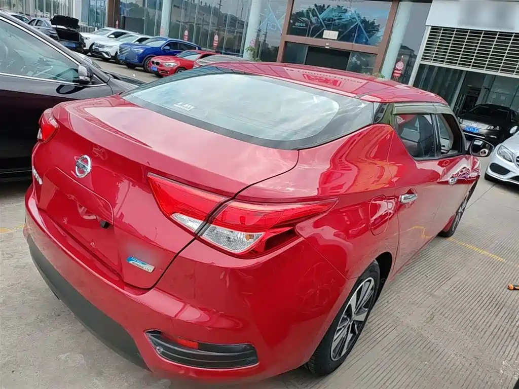 Lannia 1.6 L CVT Cool