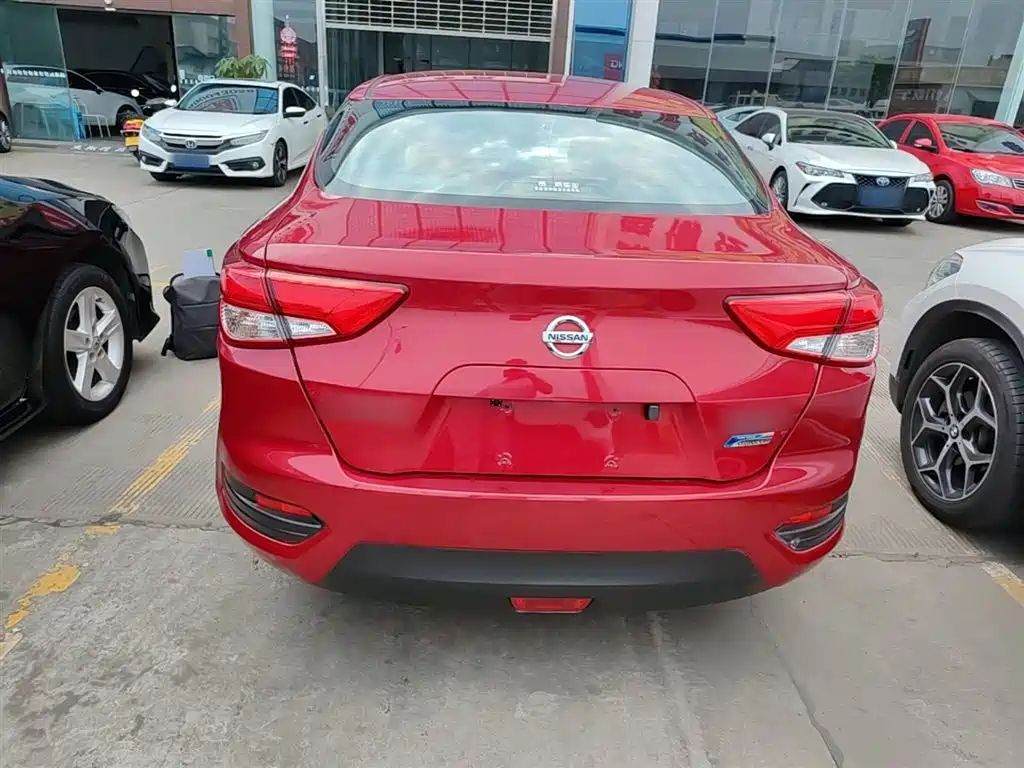 Lannia 1.6 L CVT Cool