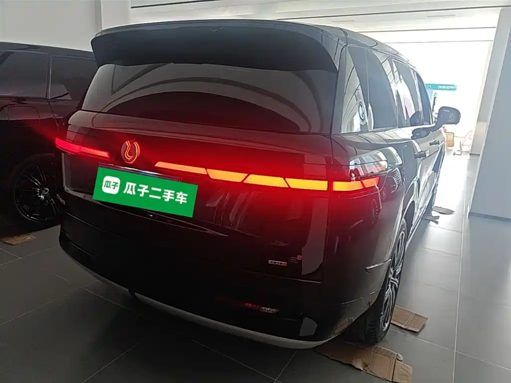 Denza N9 Flagship