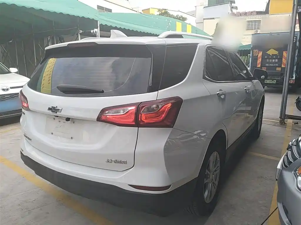 Equinox 探界者 2017款 535 T 自动驭界版