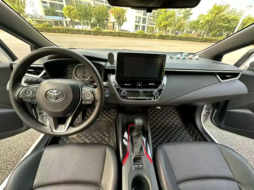 Levin Dual Engine 1.8 H E-CVT Sport