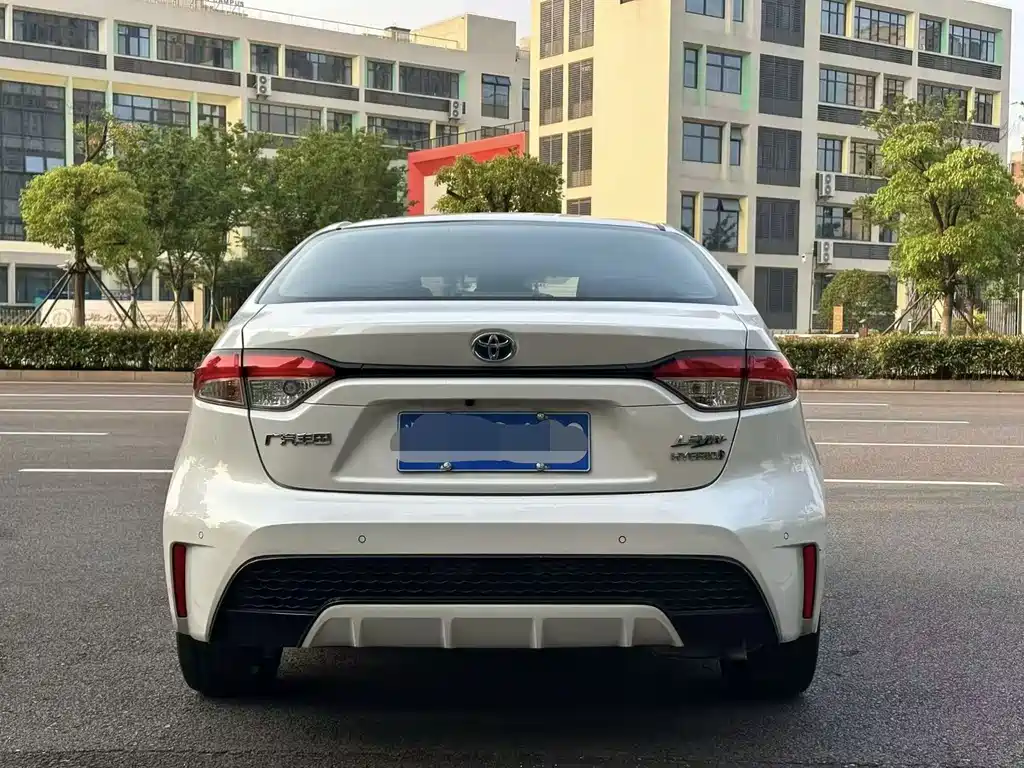 Levin Dual Engine 1.8 H E-CVT Sport