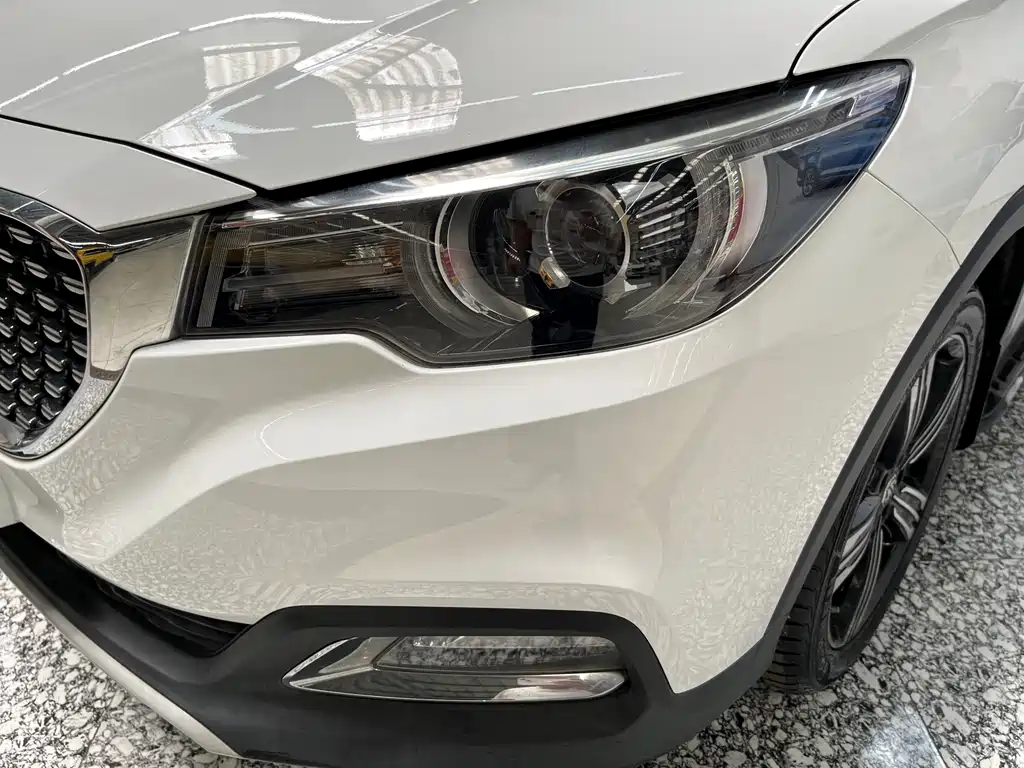 MG ZS 1.5 L Auto Luxury CN-V