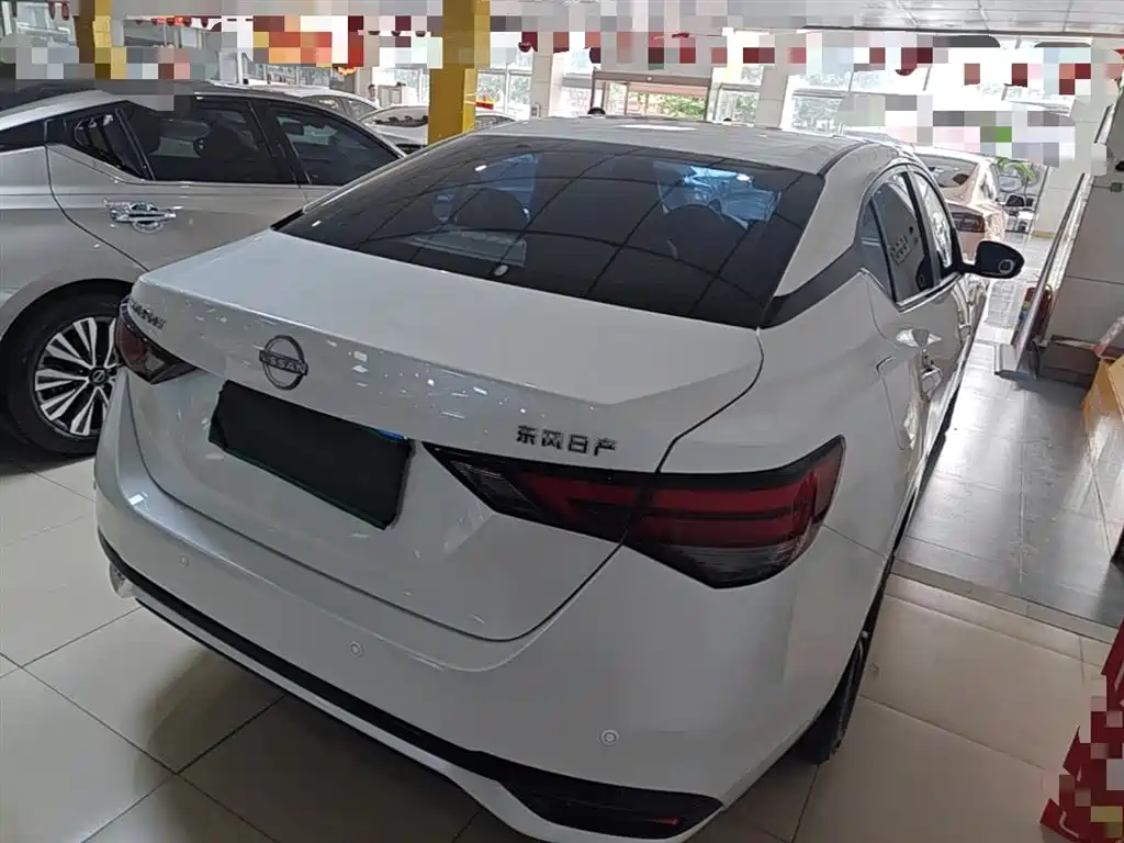 Sylphy Facelift 1.6 L CVT Joy