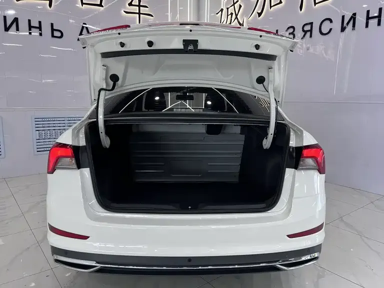 Skoda Rapid 1.5 L Auto Comfort Enjoyment