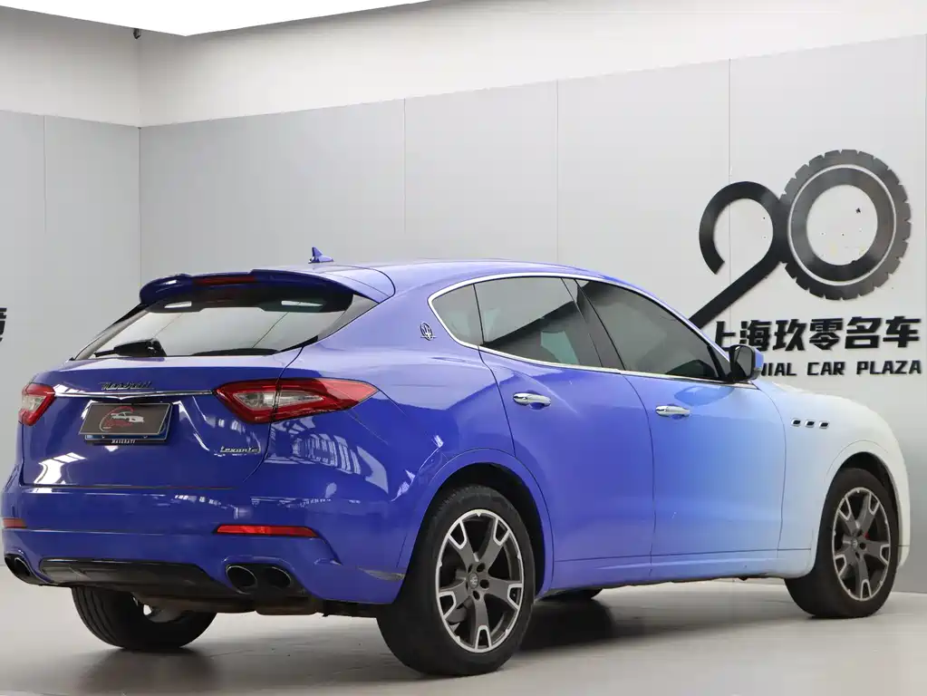 Levante 3.0 T Standard