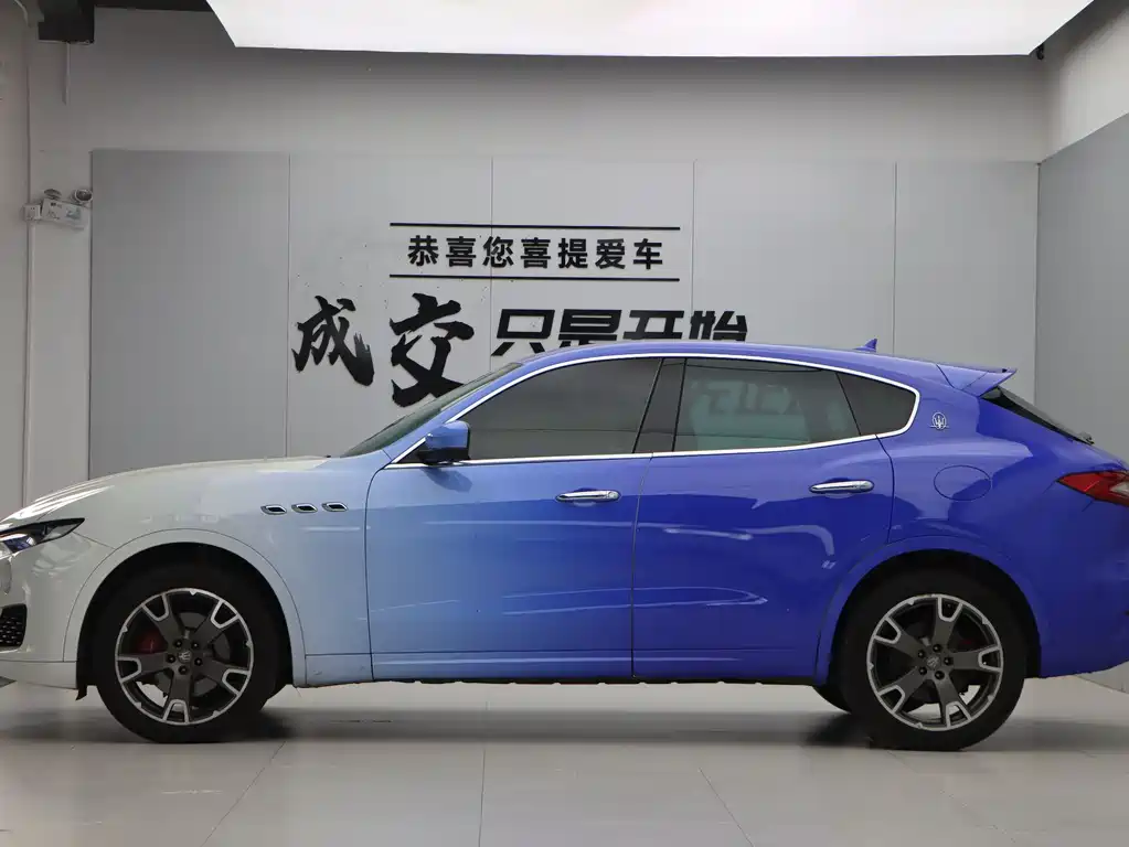 Levante 3.0 T Standard