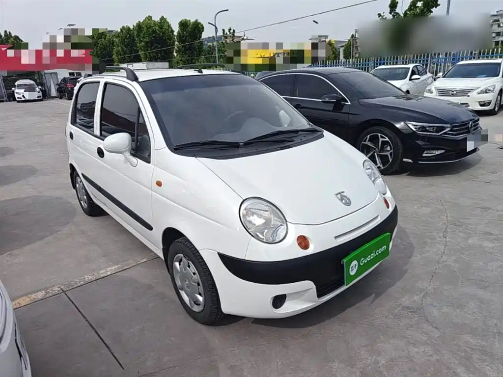 Lechi Facelift 1.0 L Manual P-TEC Standard