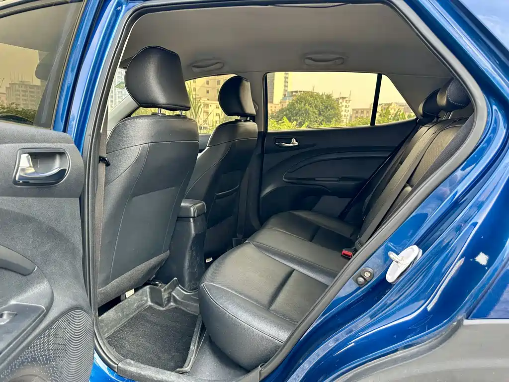 Stonic 1.4 L Auto Fun Enjoyment CN-VI