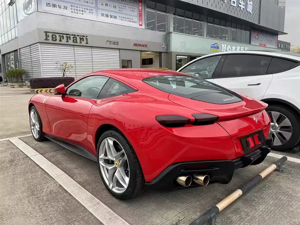 Roma 3.9 T V8